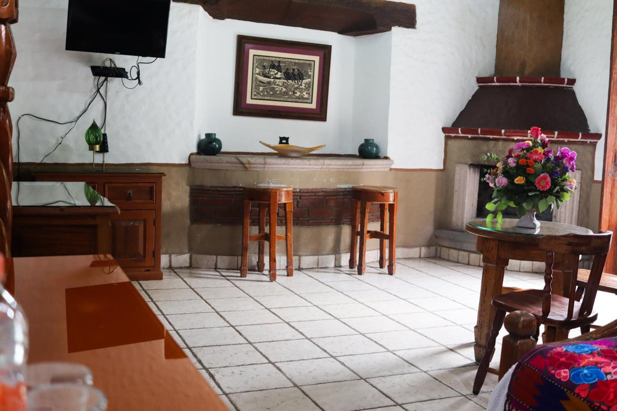 Hotel Los Escudos Pátzcuaro Extérieur photo