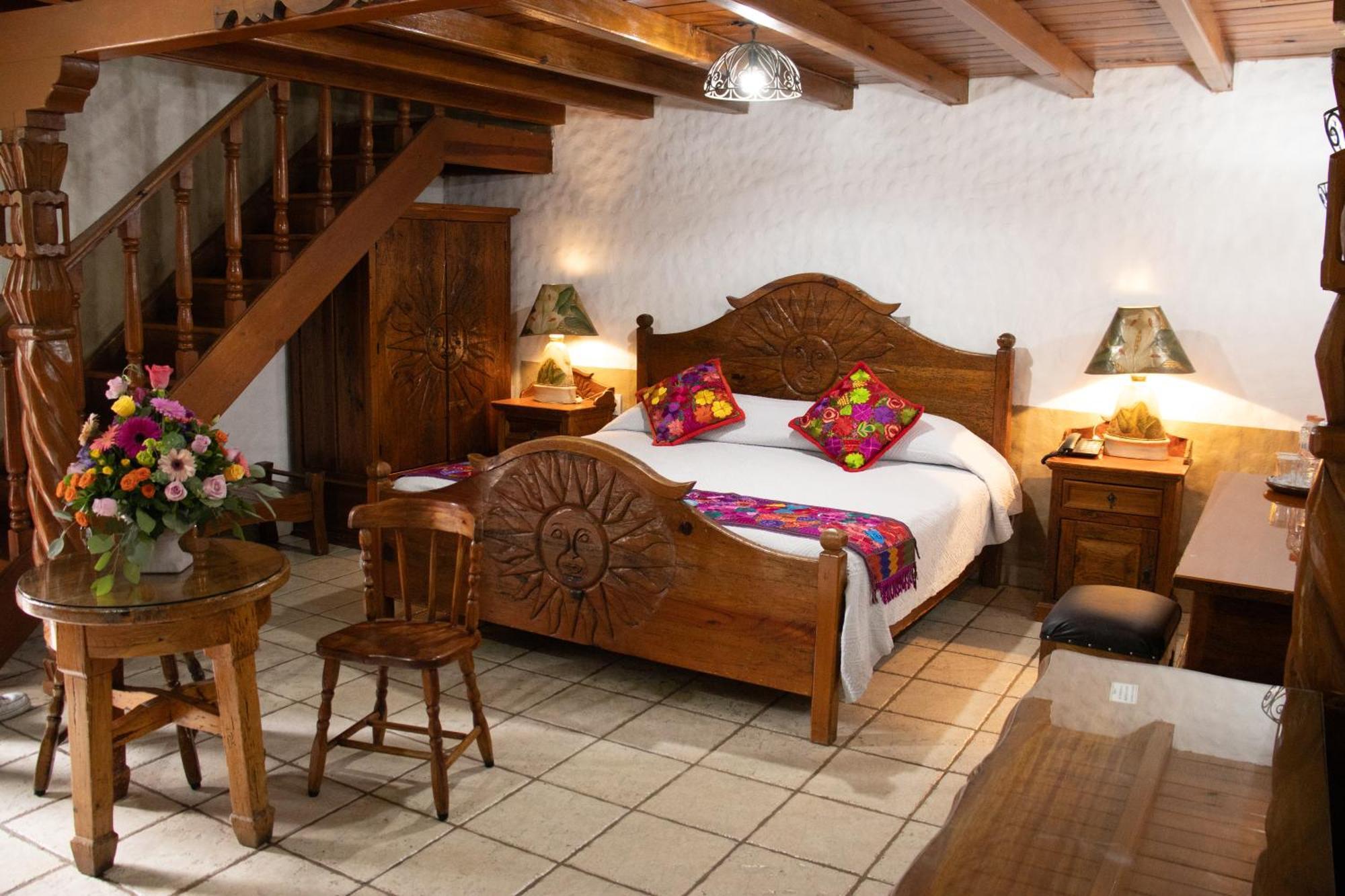 Hotel Los Escudos Pátzcuaro Extérieur photo