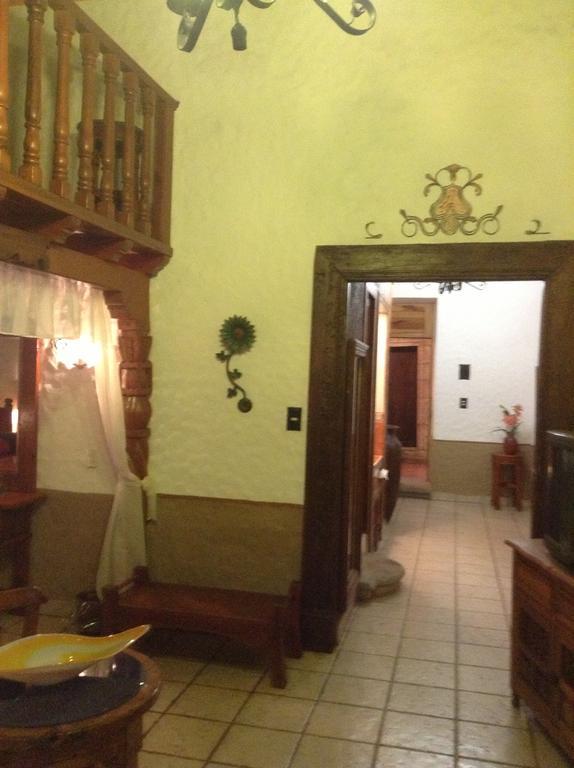 Hotel Los Escudos Pátzcuaro Extérieur photo