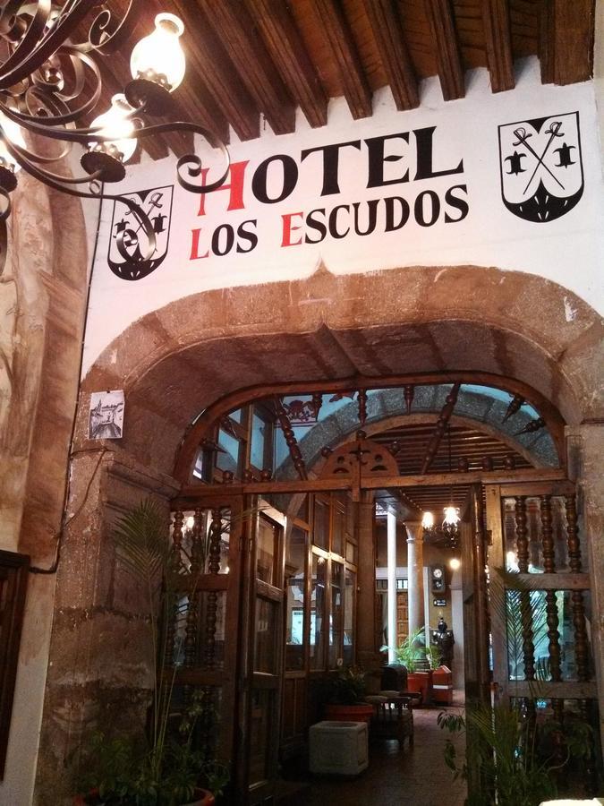 Hotel Los Escudos Pátzcuaro Extérieur photo
